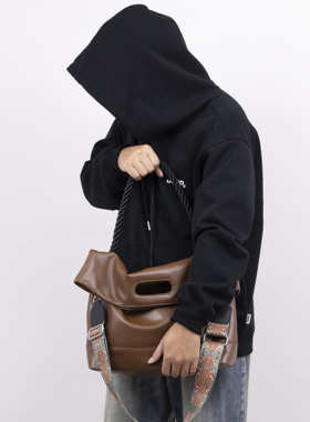 HKK家软皮斜挎托特包运动通勤上课手提大包大容量大学生挎包肩带