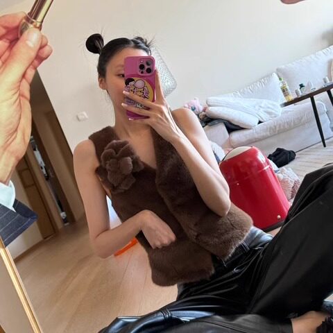 Jennie同款环保皮草背心