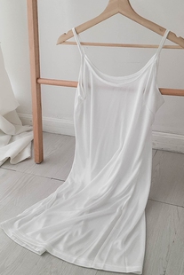 中长半透明高端打底牛奶丝圆领吊带裙丝滑宽松背心内搭衬裙打底衫