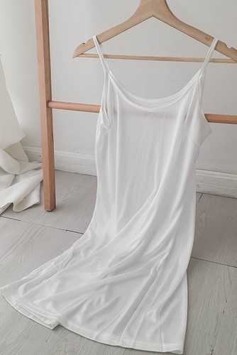 半透明打底牛奶丝吊带裙背心