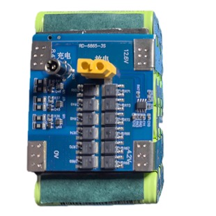 猛禽S3电池 打窝船电池大容量力神电芯18安时