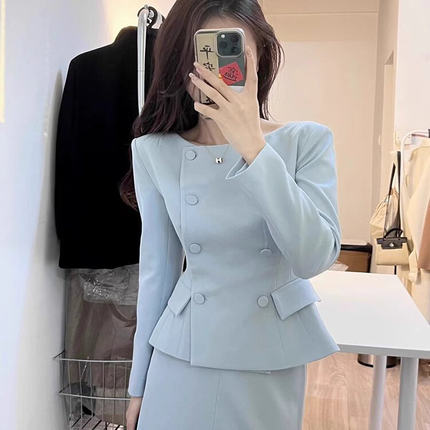 612 深圳重工2025春装装新款安娜同款西装外套上衣半身裙两件套女
