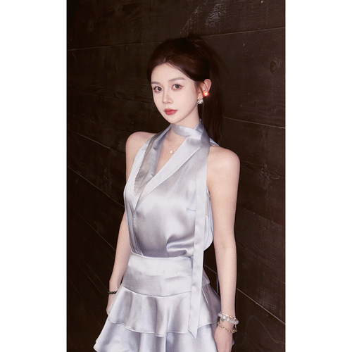 挂脖V领缎面连衣裙上衣半裙套装