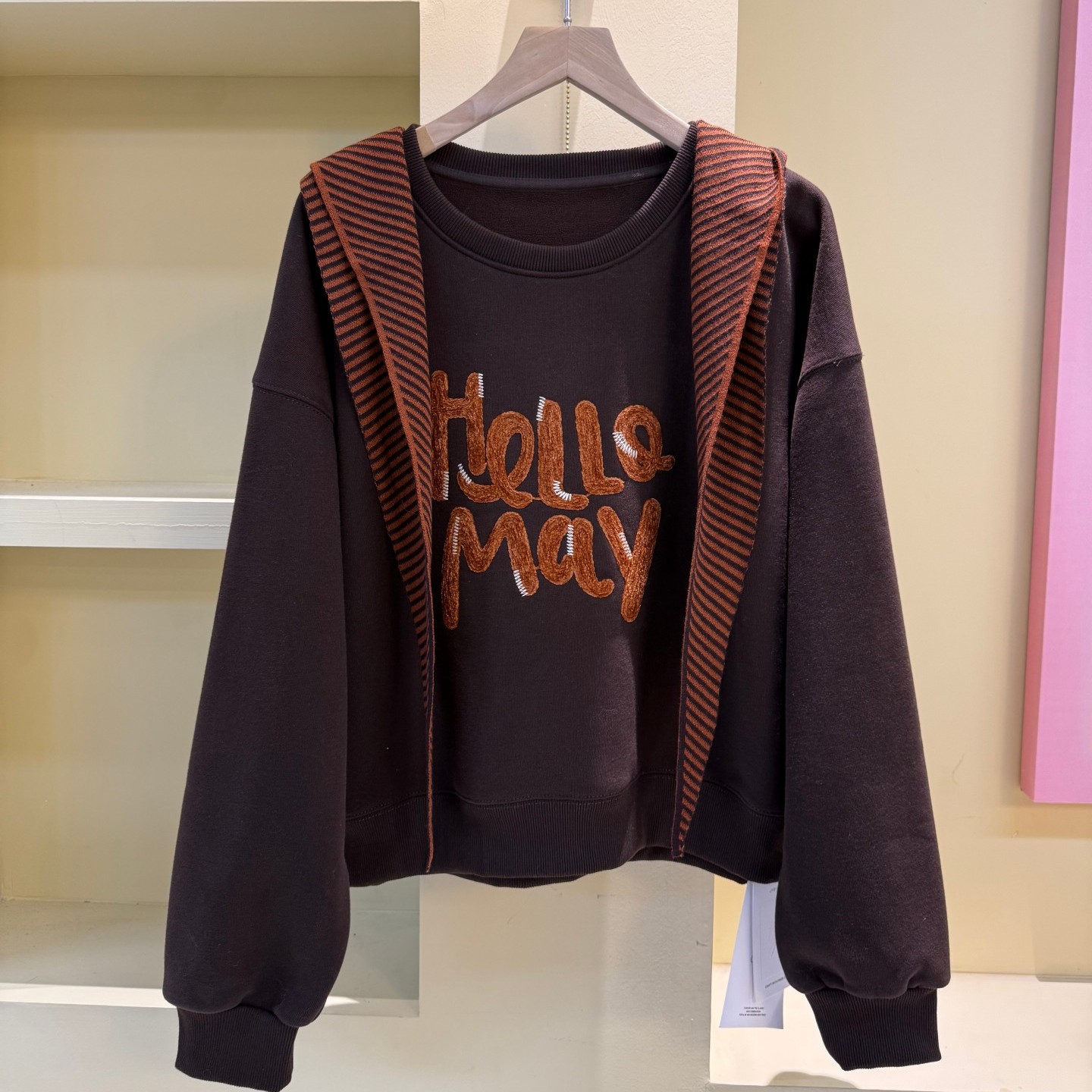 2025冬季新款韩系时尚条纹连帽披肩字母绣花卫衣女加绒加厚上衣