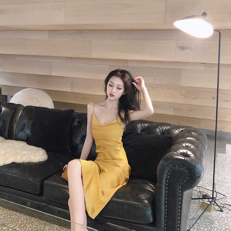 Real auction real price retro Satin 2021 spring dress sexy base strap skirt French style temperament dress