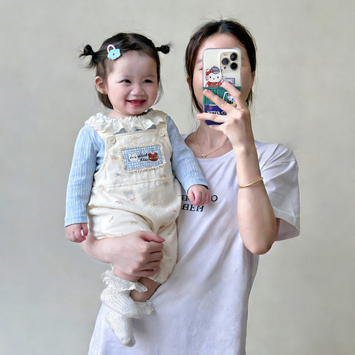 女宝宝可爱卡通背带裤连体衣