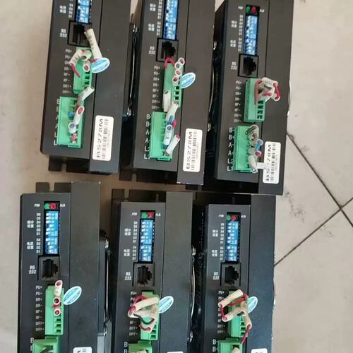 议价步进驱动器6台，BS278M，成色如图，包好，需