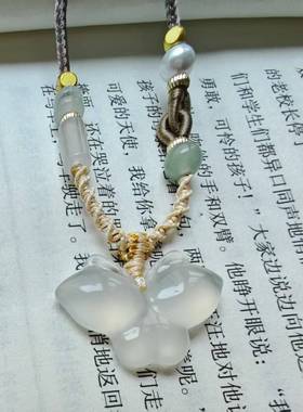 天然玛瑙蝴蝶玉髓项链古风吊坠