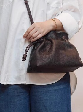 新西兰鹿皮小云朵福袋包斜挎包女士休闲时尚百搭真皮复古小众抽绳