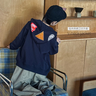 2026男童春季韩版贴布刺绣宝宝卫衣帽衫时尚连帽儿童外套90-150CM