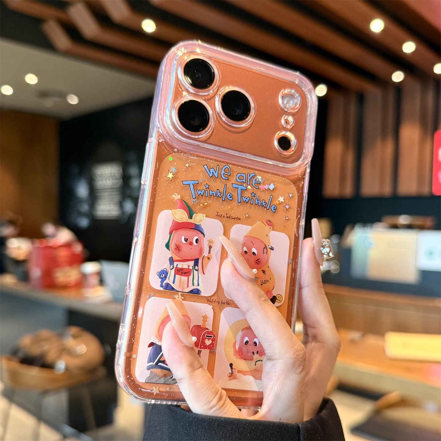 适用苹果17promax闪粉星星人软壳