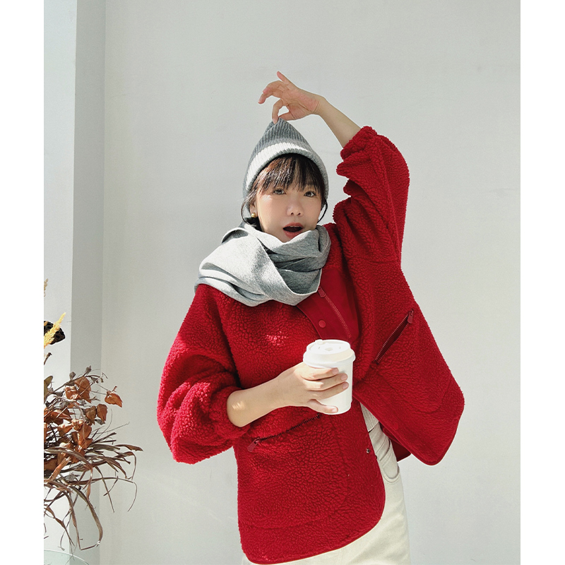 糖皮出品 自带魅力 宽松廓形 厚实保暖减龄实穿 秋季颗粒绒大外套