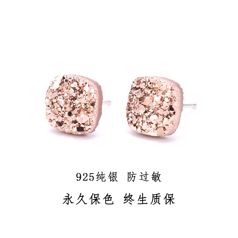 미국 천연 크리스탈 클러스터 슈퍼 플래시 귀걸이  남녀 학생 단순한 기질 2023 새로운 단일 성격 트렌드