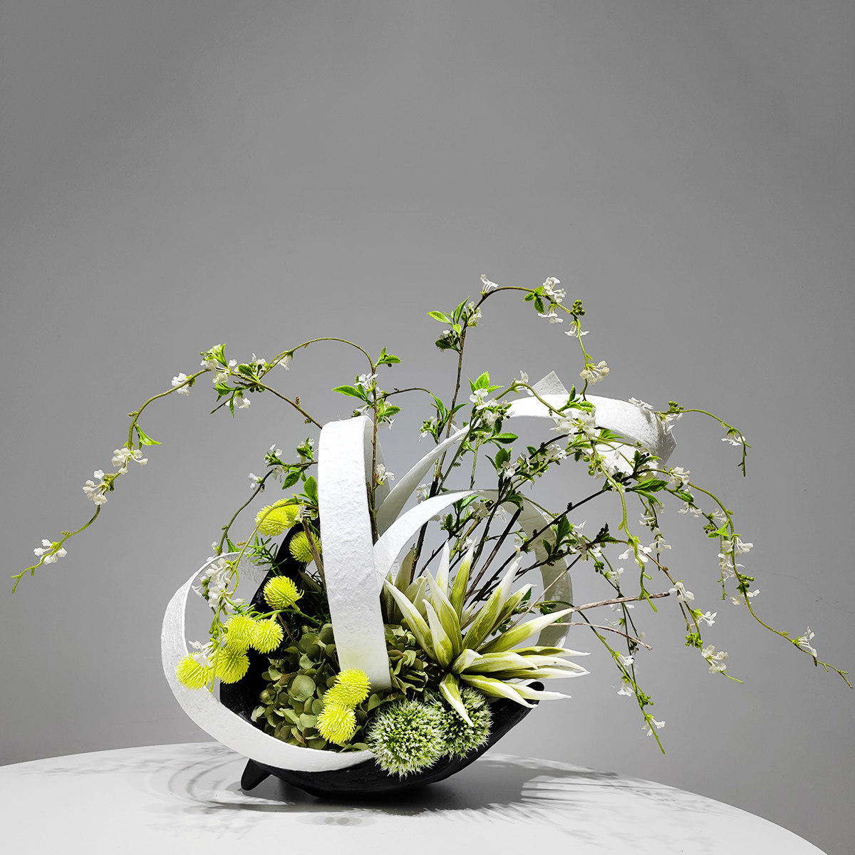 现代轻奢玻璃钢花器花艺仿真绿植售楼处洽谈室桌面茶几前台装饰品