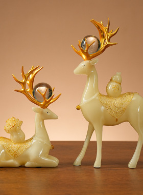 新款仿玉白鹿装饰品客厅房间电视柜简约玄关酒柜工艺品立体摆件