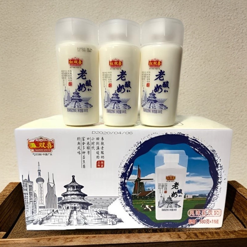 6月新货老酸奶风味蛋白饮料 红双喜原味草莓味老酸奶380克*15瓶