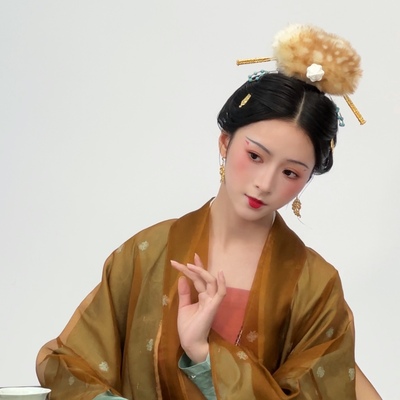 大萌制 冬季新款鹿胎小冠梅花簪子 宋代毛绒发冠 div汉服头冠发饰