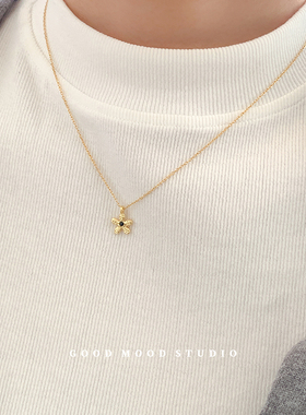 GMS莫妮卡 法式浪漫镶钻锤纹花朵项链气质复古锁骨链毛衣链纯银女