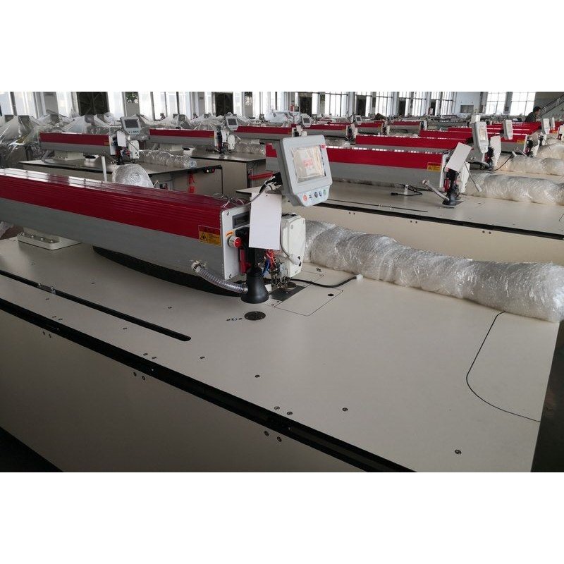 电脑模板机汽车脚垫绗缝模版机羽绒服棉衣制衣模板机工业模版机