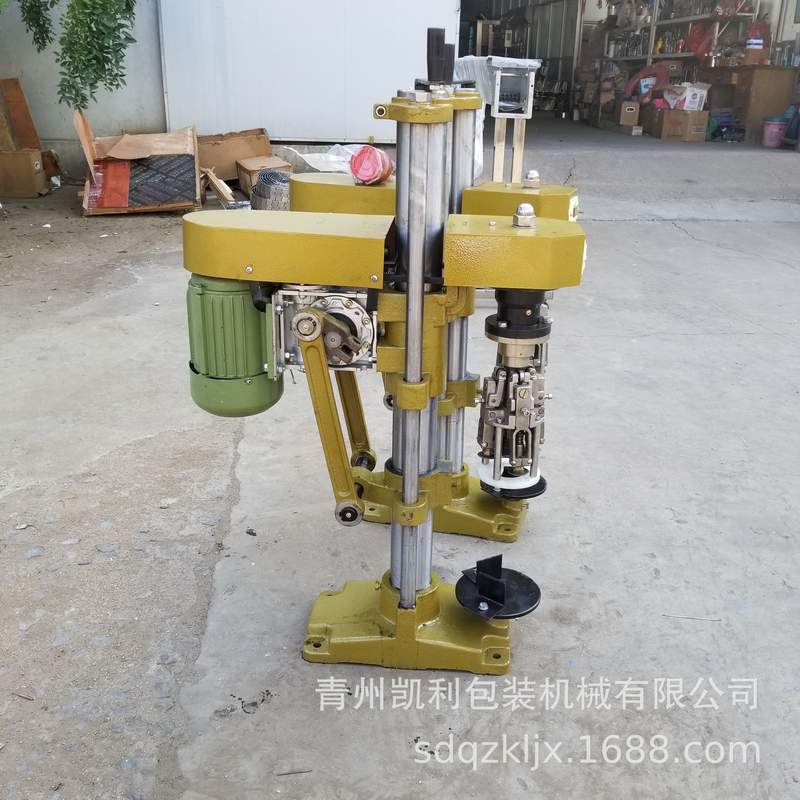 旋盖机 半自动铝盖旋盖机  口服液   白酒旋盖机 一台起批 旋盖头