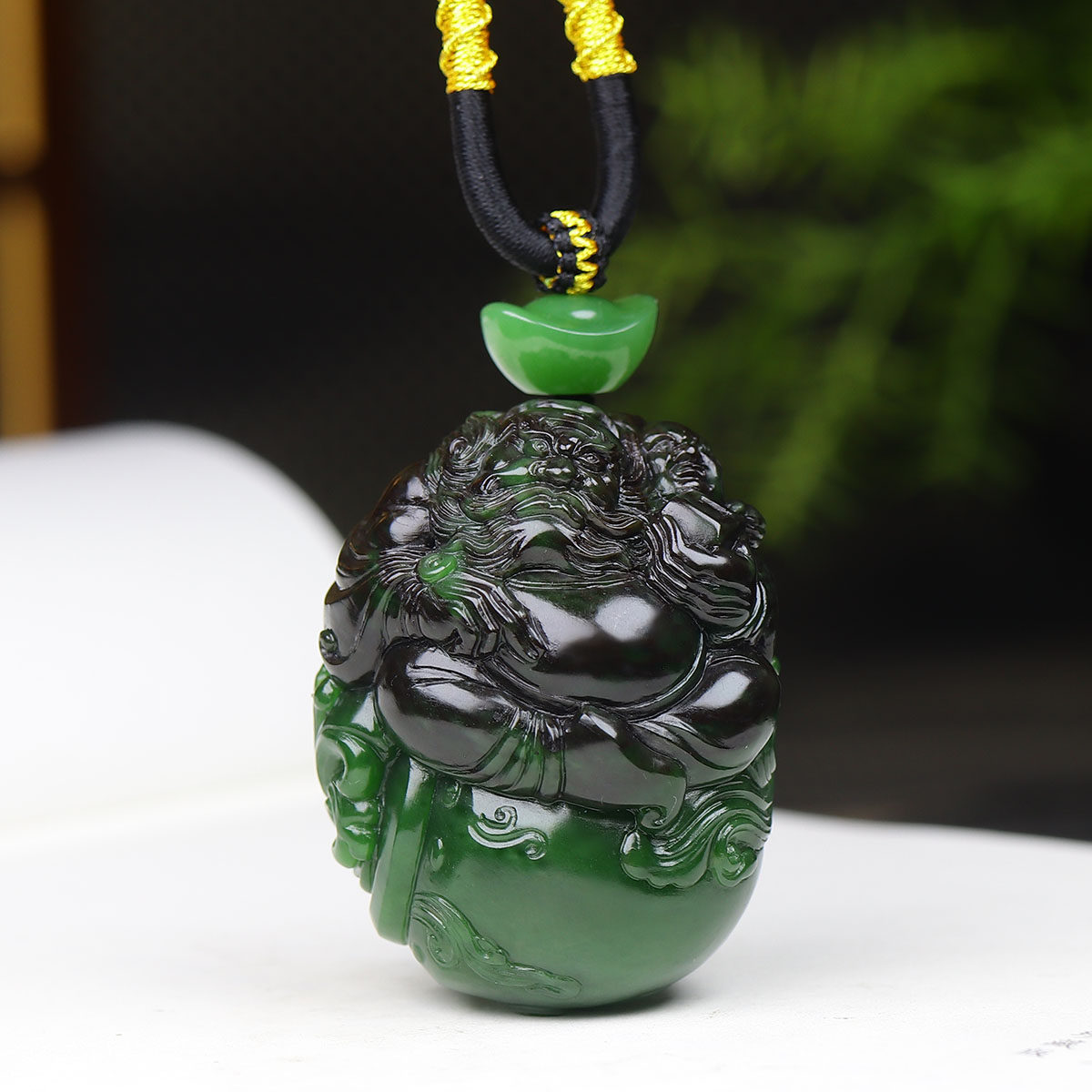 （古晨珠宝）俄罗斯和田玉菠菜绿聚红皮碧玉钟馗挂件吊坠玉坠94g