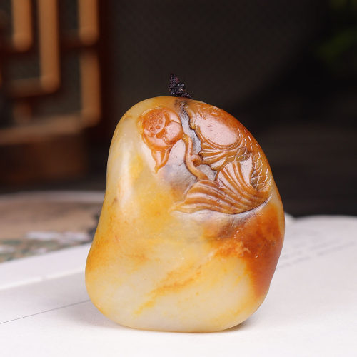 （古晨珠宝）新疆和田玉白玉籽料独籽年年有余把件手玩94g