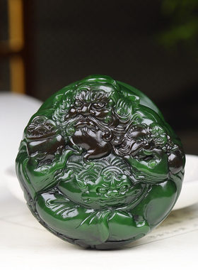 （古晨珠宝）俄罗斯和田玉老坑聚红皮菠菜绿碧玉钟馗把件手玩125g