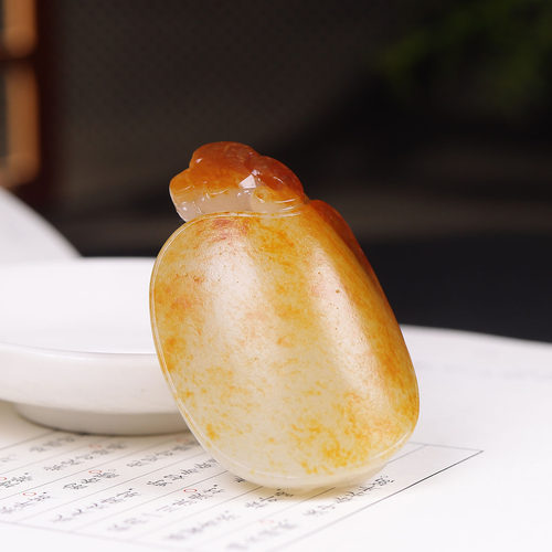 (古晨珠宝) 新疆和田玉黄皮籽料龙龟挂件吊坠玉坠福寿安康68g