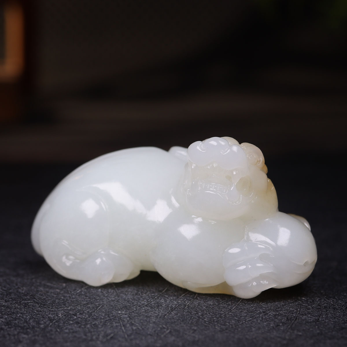 (古晨珠宝)新疆和田玉糖白玉貔貅把件手玩小摆件招财进宝122g