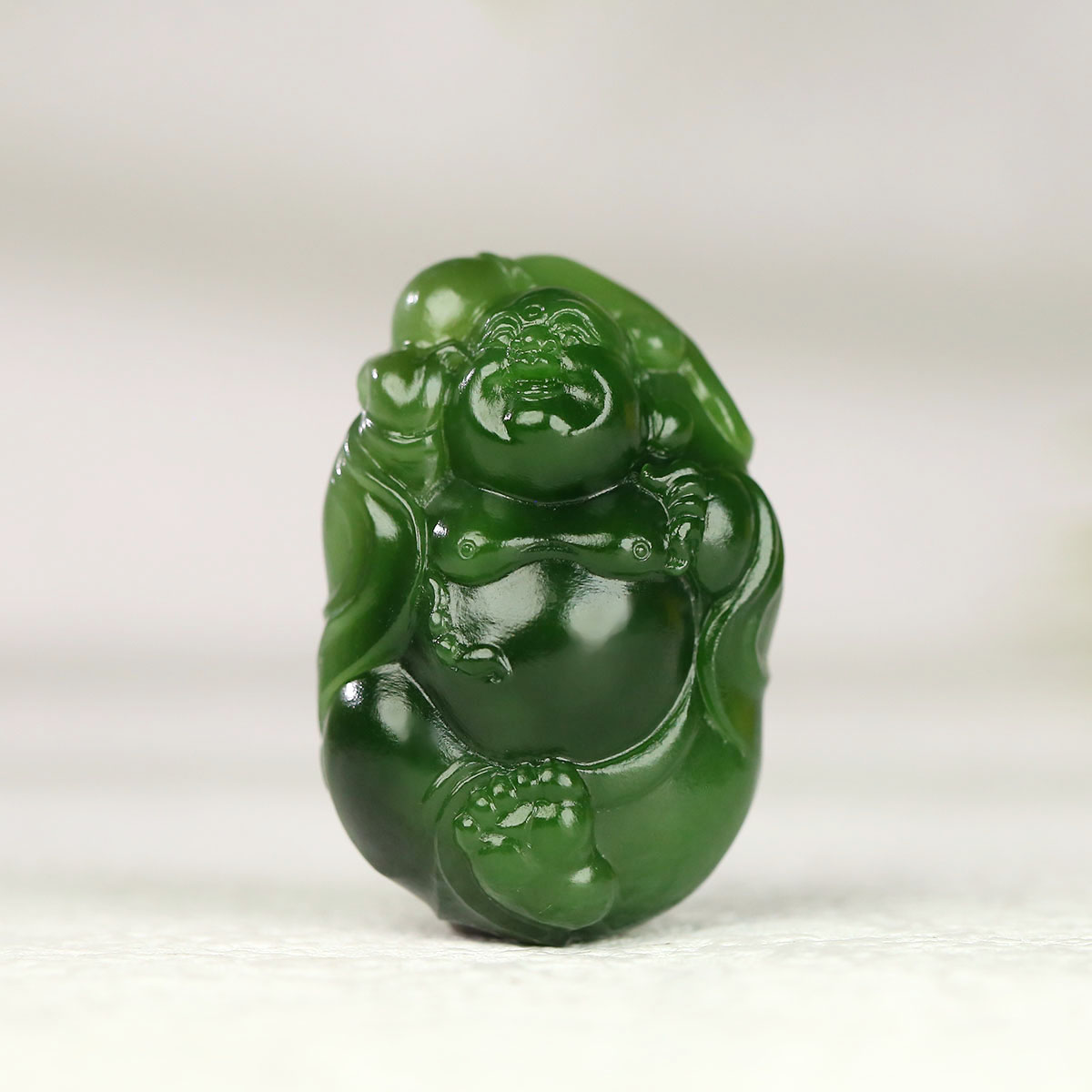 (不议价)俄罗斯和田玉菠菜绿碧玉弥勒佛挂件润玉缘吊坠玉坠27g