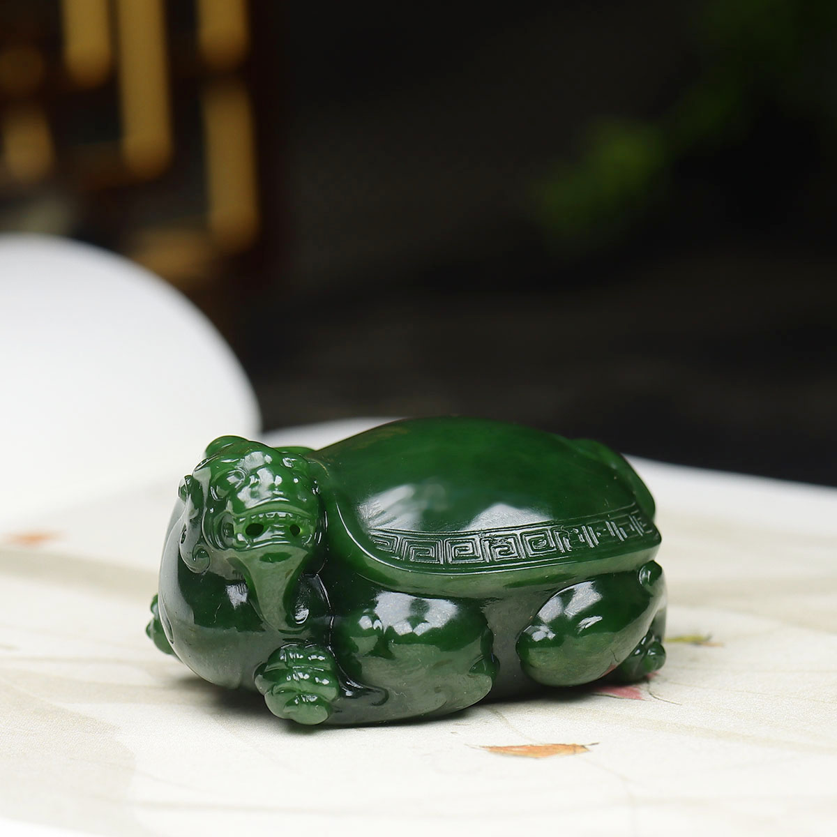 （古晨珠宝）俄罗斯和田玉菠菜绿碧玉龙龟把件手玩玉坠荣归108g
