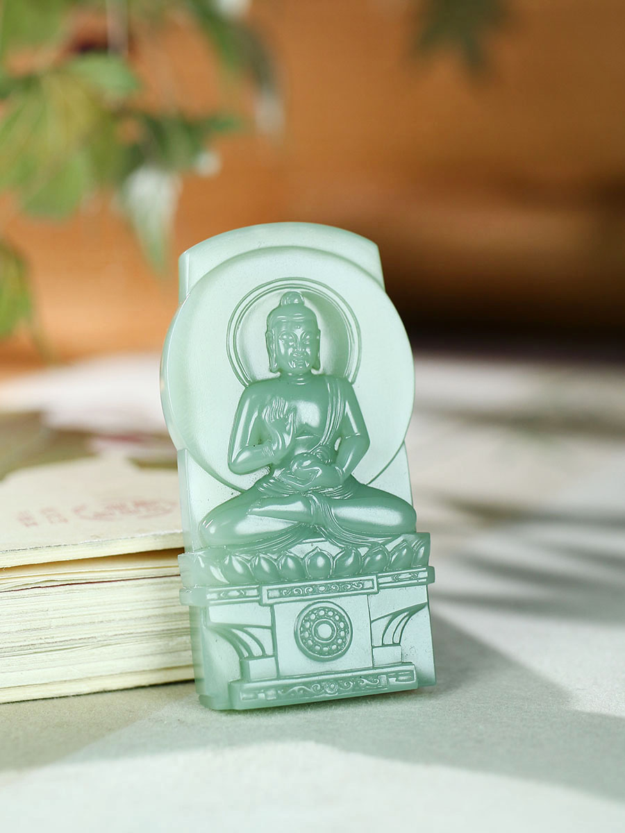 俄罗斯和田玉粉青碧玉精雕大日如来挂件润玉缘吊坠玉坠48g