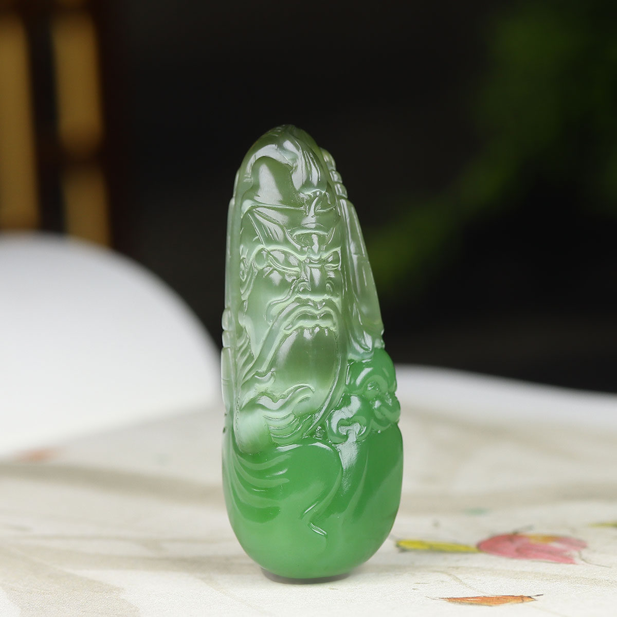 （古晨珠宝）俄罗斯和田玉猫眼碧玉关公挂件吊坠玉坠义薄云天24g