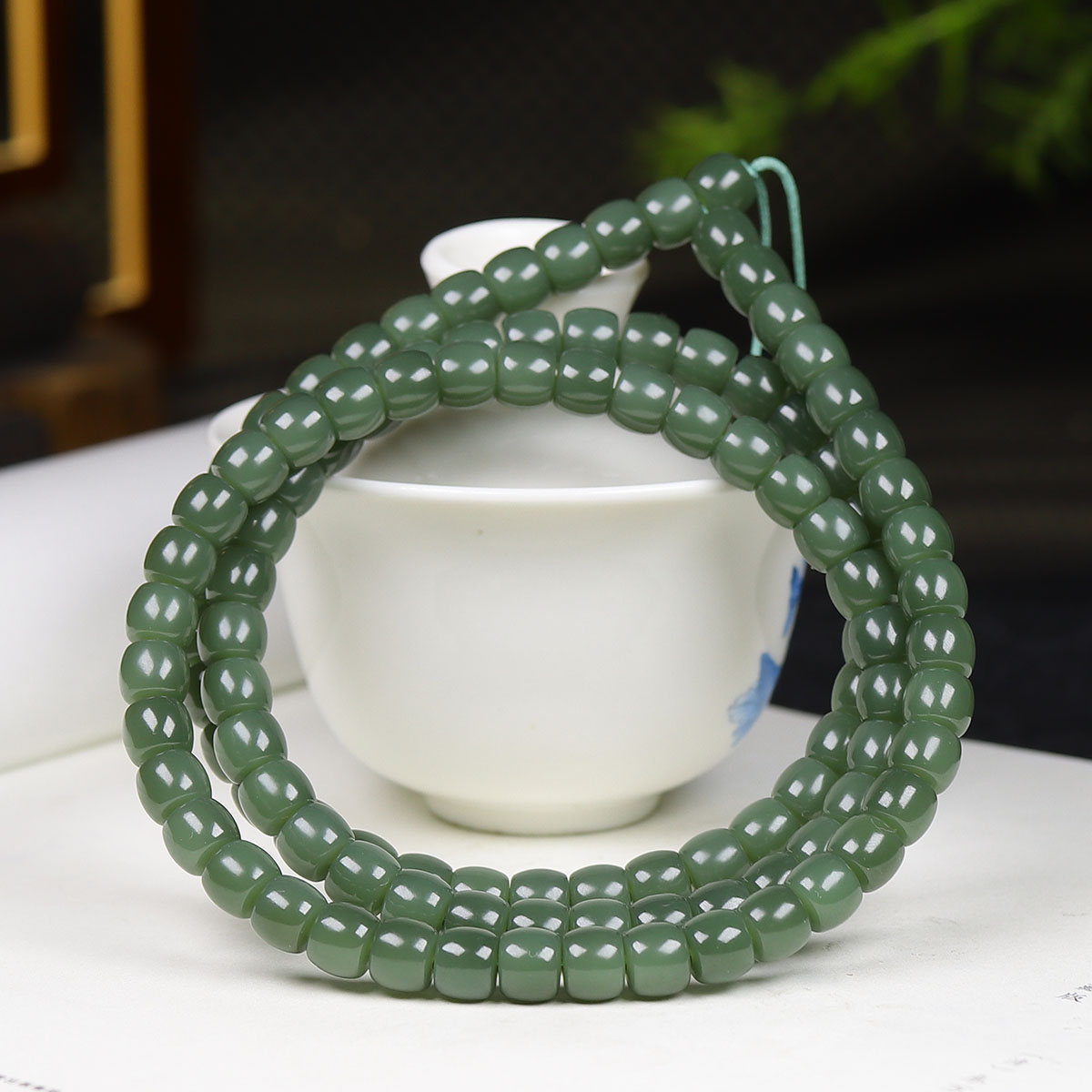 (古晨珠宝)俄罗斯和田玉鸭蛋青碧玉直切108项链珠帘富贵91g6*8mm