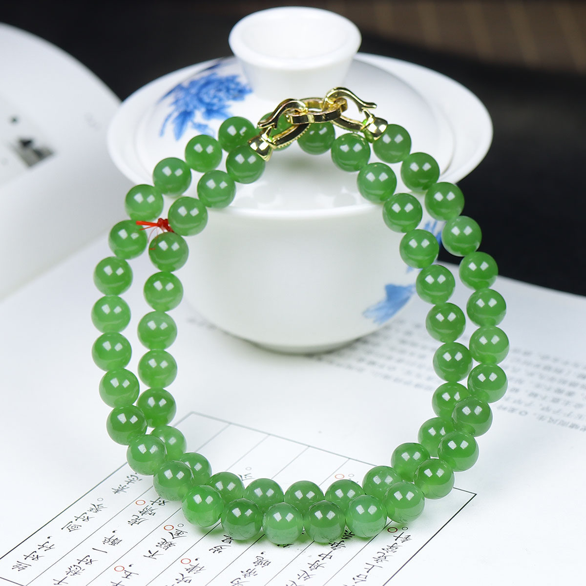 (古晨珠宝)俄罗斯和田玉阳绿碧玉圆珠项链毛衣链诸事如意47g7+mm