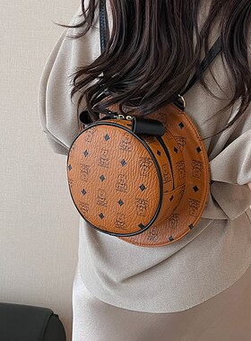 法国设计感礼帽双肩包女2025新款潮时髦小熊单肩斜挎包小众帽子包