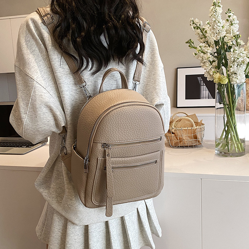 小清新少女双肩包质感纯色立体小背包女士2025新款女生时尚逛街包