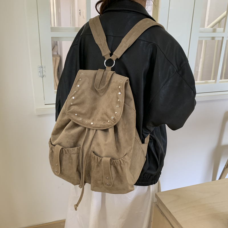 美式高街松弛感双肩包复古麂皮绒大容量旅行背包小众抽绳水桶书包