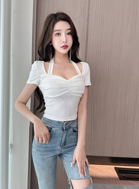 辣妹性感上衣挂脖低胸方领设计