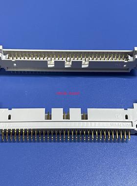 230-070-864-209 直脚64芯牛角插座 灰色 脚长7.5MM 带卡扣