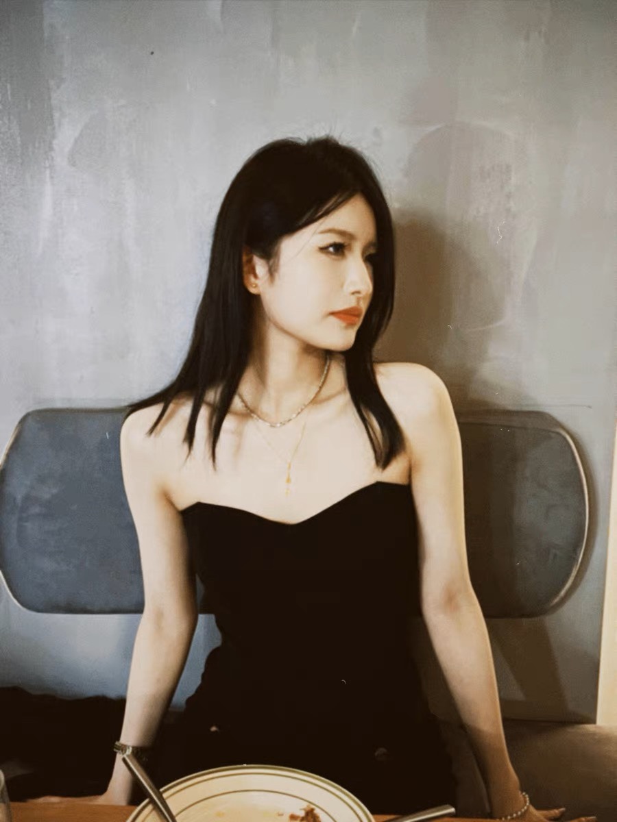 瘦内搭露肩上衣女鱼骨抹胸