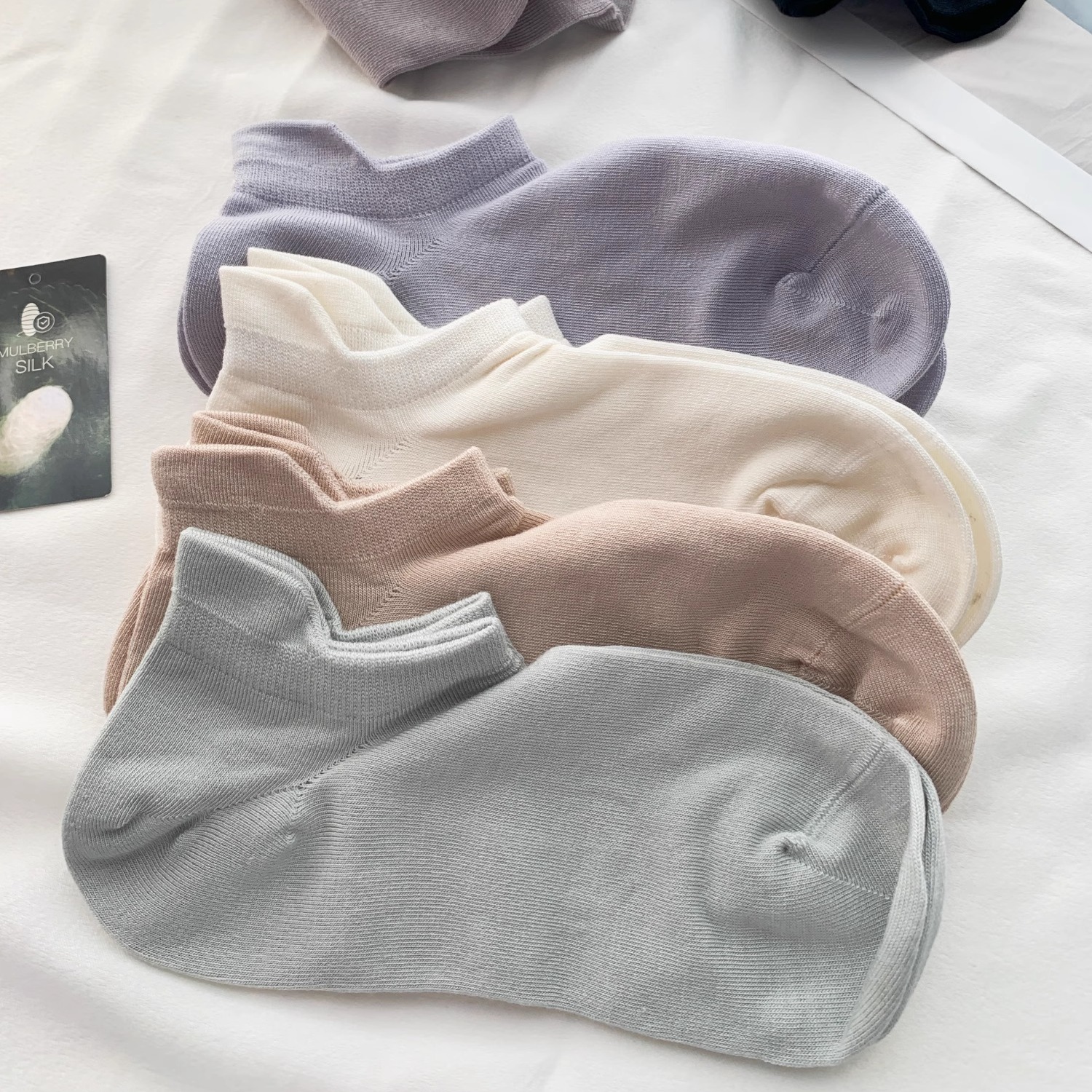 自留推荐夏季桑蚕丝护踝船袜包跟短袜春夏吸湿透气不掉跟棉袜纯色