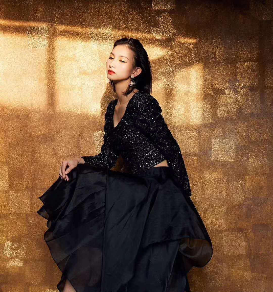 金箔欧美时尚拍照道具补光灯竹简色创意油画摄影背景辅助道具类