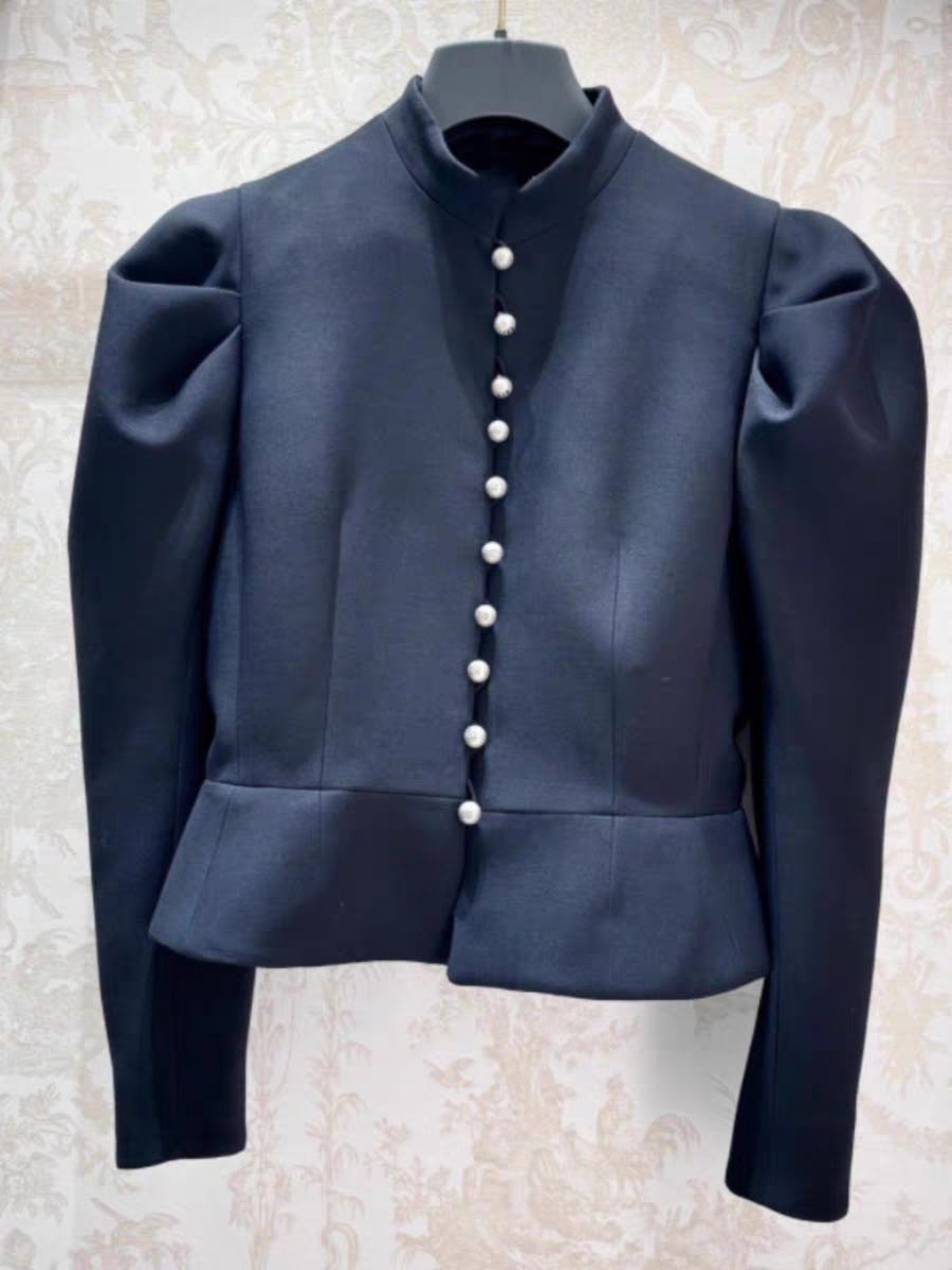 新款单排多扣珍珠扣丝毛泡泡袖收腰小立领短款外套女