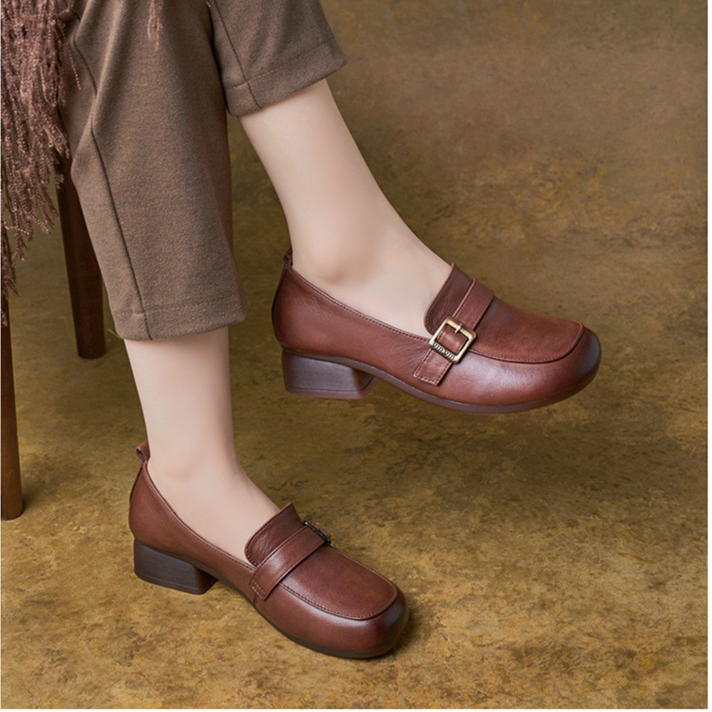 复古乐福鞋女粗跟浅口单鞋圆头扣带真皮百搭舒适女鞋中老年妈妈鞋,女鞋,浅口单鞋,淘宝优惠券,粉丝福利购,淘宝优惠卷