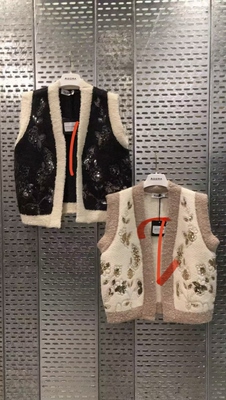 意大利ADORA(现货)镶片花朵造型V领针织马甲