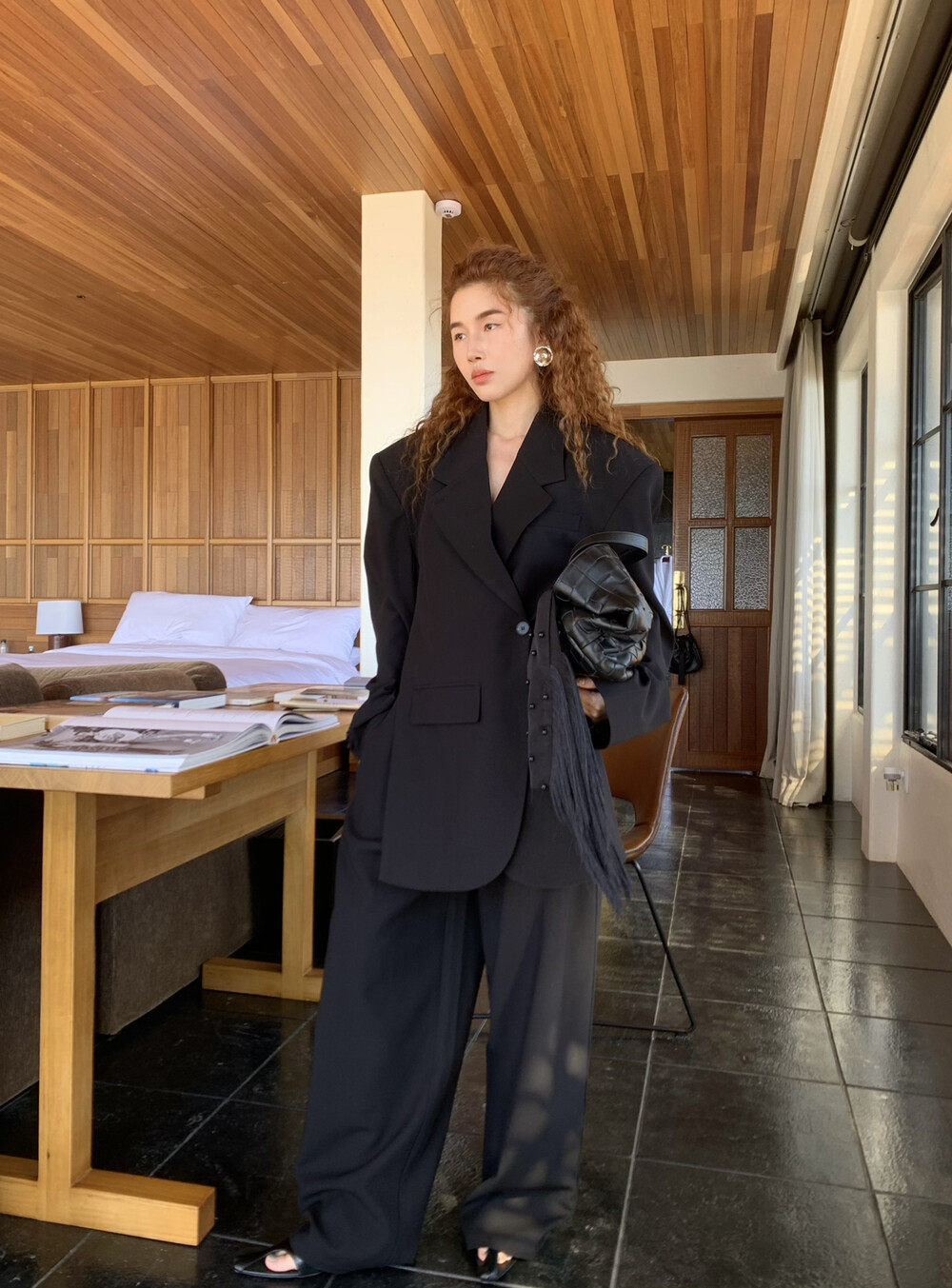 2026春装ALL IN新品韩版高级设计感斜扣垫肩西服外套炸街小众西装