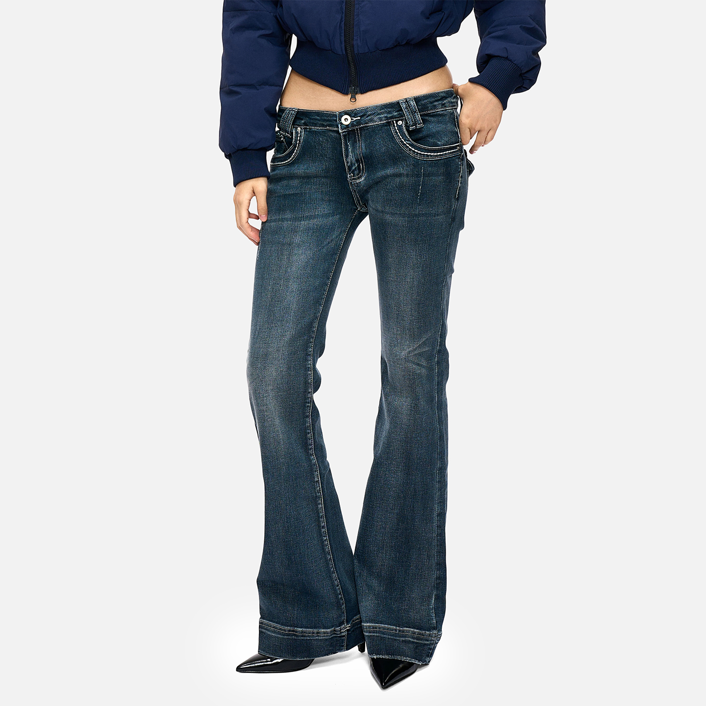 中古风辣妹低腰修身牛仔喇叭裤蓝