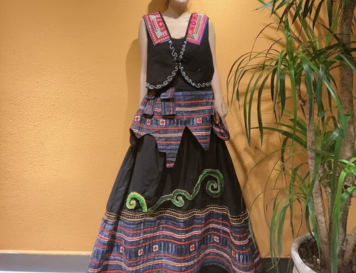 民族风手工老绣拼接蜡染时尚套装