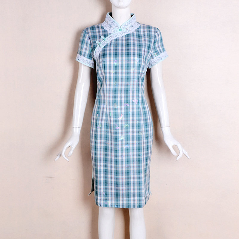 壹美佳人(l到2xl)2024夏季短袖小清新绿格子旗袍立领蕾丝边尾货